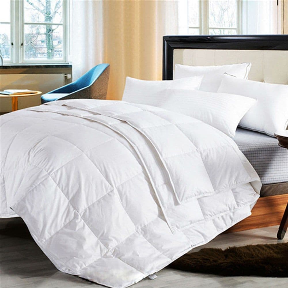 Jorgan me pupla 1200 gr (250 gsm), 240x200 cm, Mbulesa: 100% pambuk; Mbushja: 90% pupel gjoks rose Klasi 1-re; 10% pupel