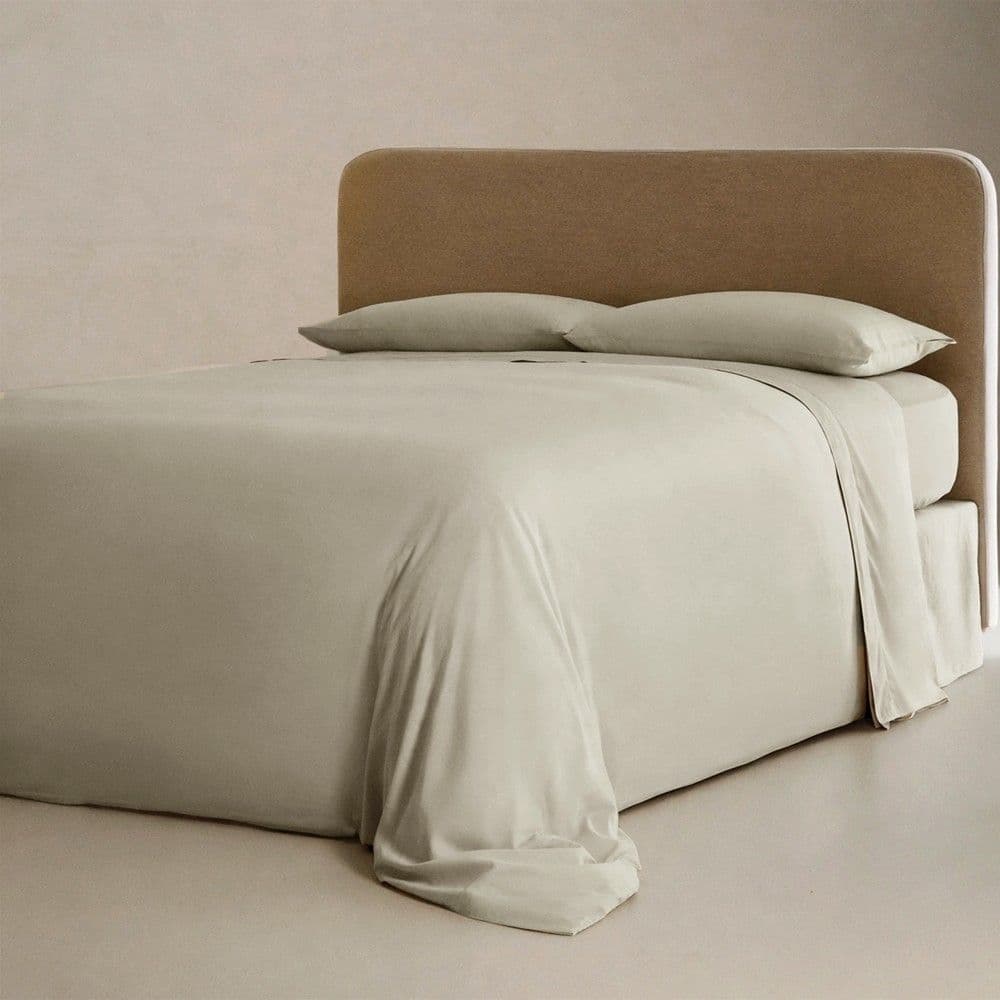 Çarçaf set, dopjo, 100% poliestër, bezhë e lehtë , 240x260 cm (pa llastik); 160x200+30 cm (me llastik); 50x80+10 cm(2)