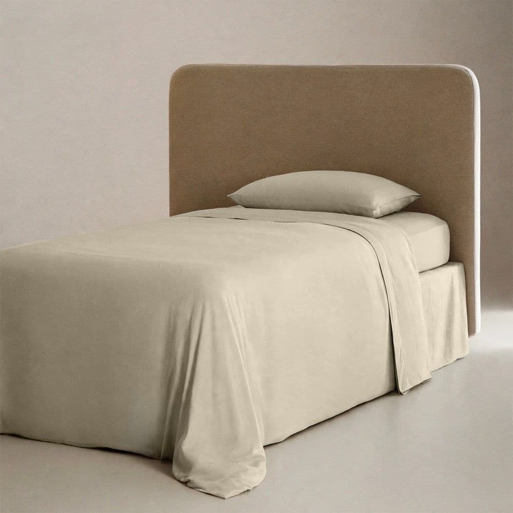 Çarçaf set, tek, 100% poliestër, bezhë e lehtë , 160x240 cm (pa llastik); 90x200+30 cm (me llastik); 50x80+10 cm